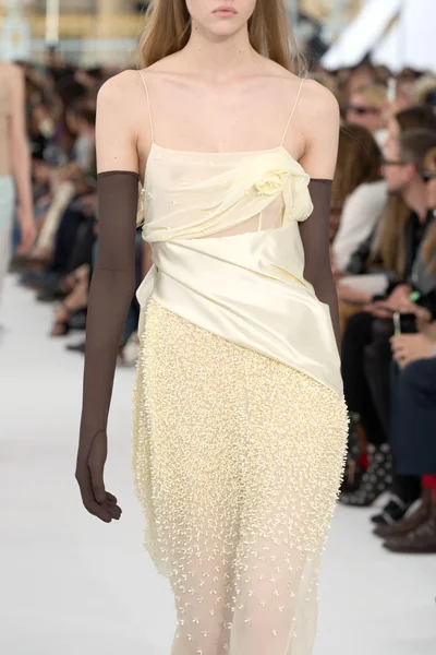 Look 36